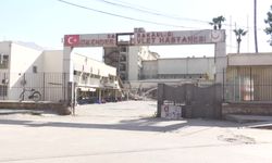 9 gün sonra hastane enkazına gelen İskenderun Belediye Başkanı Tosyalı'ya tepki