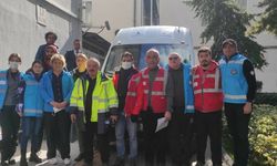 İzmirli sağlıkçılar deprem bölgesinde gönüllü hizmet veriyor