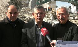 Fuat Oktay "iş bitti" dedi, Özgür Özel Osmaniye'de 100 kişinin enkaz altında olduğu apartmanın önünden seslendi