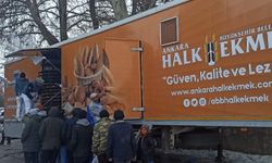 Ankara Halk Ekmek'in mobil fırınlardan depremzedelere sıcak ekmek