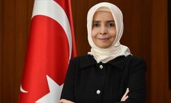 AKP'de aile içi atamalar aynen devam: Eski bakan Fatma Betül Sayan'ın kız kardeşine yeni görev