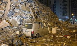 🔴CANLI BLOG | Maraş’ta şiddetli deprem: Birçok kentte binalar yıkıldı
