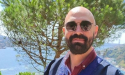 Siyaset bilimci Özgün Emre Koç, 'deprem paylaşımları' nedeniyle gözaltına alındı