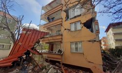 Hatay'da enkaza dönen binaya az hasarlı raporu verildi