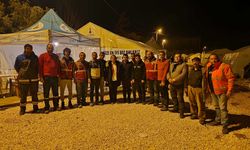 İzmit Belediye Başkanı Hürriyet’ten deprem bölgesinde çalışan personele teşekkür