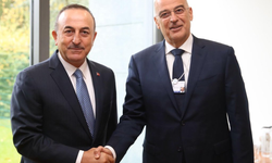 Mevlüt Çavuşoğlu, Yunanistan Dışişleri Bakanı Nikos Dendias ile görüştü