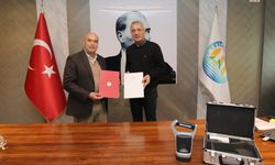Mezitli Belediye Başkanı Tarhan, üreticilere toprak analiz cihazı hediye etti
