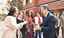 Tepebaşı Belediye Başkanı Ataç, kadın meclis üyeleri ve muhtarlar ile bir araya geldi