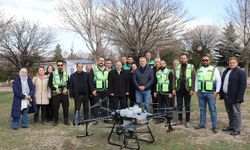 Kayseri Büyükşehir'den drone ile ilaçlama