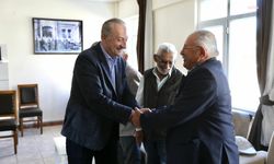 Didim Belediye Başkanı Atabay, Huzurevi’ni ziyaret etti