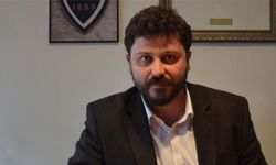 Göreve iade edilme kararı uygulanmayan Dinçer Demirkent Ankara Üniversitesi yönetimini mahkemeye veriyor