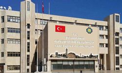 Kayyım yönetimindeki Diyarbakır Büyükşehir Belediyesi’nde iki daire başkanı görevden alındı