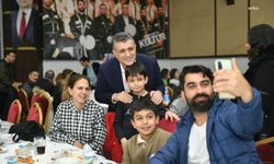 Esenyurt Belediye Başkanı Bozkurt, okul müdürleri ve öğretmenlerle iftarda buluştu
