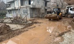 İzmit Belediyesi ekipleri, selin vurduğu Adıyaman’da çalışıyor