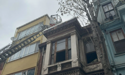 Kadıköy'de Gazeteci ve Opera Sanatçısı İhsan Ünlüer'in evinde yangın çıktı