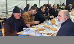 Konya Büyükşehir Belediyesi Hatay'da depremzedelere ramazan çadırı kurdu