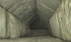 Büyük Giza Piramidi'nde gizli koridor bulundu