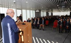 Tekirdağ Büyükşehir Belediye Başkanı Albayrak, deprem bölgesinde görev alan personelle bir araya geldi