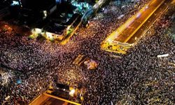 İsrail’in başkenti Tel Aviv’de on binlerce kişi “yargı reformu”na karşı sokaklara çıktı