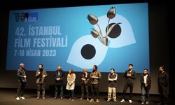 Bekir Bülbül'ün "Bir Tutam Karanfil" filminin Türkiye prömiyeri festivalde yapıldı