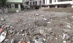 Depremde evi yıkılan Osmaniyeli yurttaş: "Hayallerimiz gitti, son taksidimiz kalmıştı"