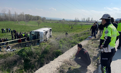 Eskişehir'de  işçi servisi devrildi 3 kişi öldü, 31 kişi yaralandı