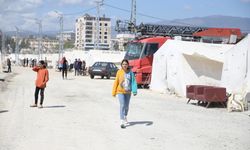 Hataylı 13 yaşındaki Vecihe depremin acısını günlüğüne işliyor