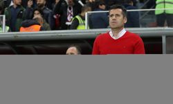 Samsunspor Teknik Direktörü Eroğlu'nun "kırmızı kazak" uğuru