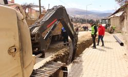 Antalya Büyükşehir Belediyesi’nden Elmalı’da kanalizasyon ve altyapı çalışması
