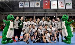 Avrupa şampiyonu Konyaaltı Belediyesi Kadın Hentbol Takımı, Türkiye Kupası’nda yarı finale çıktı