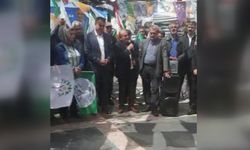 İstanbul'un Göktürk semtinde, seçim stantları ve afişlerine saldırı