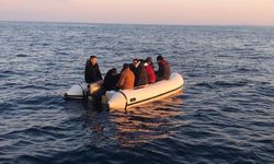 İzmir'de 23 düzensiz göçmeni kurtarıldı, 47 göçmen yakalandı