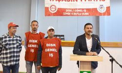 İzmir Foça'da belediye çalışanları 1 Mayıs'ı kutladı