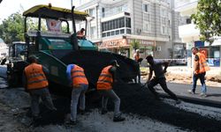 Kuşadası Belediyesi, Davutlar Mahallesi’nde yol yapım çalışmalarına devam ediyor 