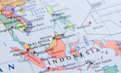 Endonezya'nın Açe bölgesi açıklarında onlarca Arakanlı Müslümanı taşıyan tekne alabora oldu