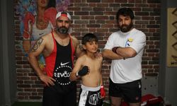9 yaşında dünya şampiyonu olan minik kick boksçu yeni hedefleri için ter döküyor