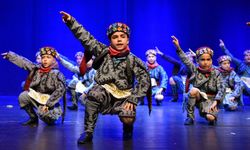 Antalya'da kurtuluşun hikayesi halk danslarıyla anlatıldı