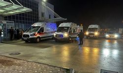 Tokat'ta kamyonet ile otomobilin çarpıştığı kazada 6 kişi yaralandı