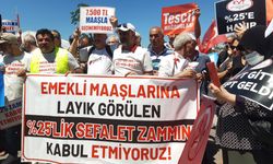 EYT yasası mağdurları Kadıköy'den seslendi: "İnsanca Yaşamak İstiyoruz" 