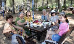 100 Yaş Evi üyeleri piknikte buluştu