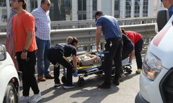 Antalya'da otomobille hafif ticari aracın karıştığı kazada özel güvenlik görevlisi öldü