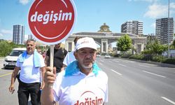 Tanju Özcan, CHP Genel Merkezi önünde vatandaşlara seslendi