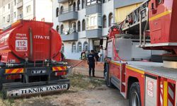 Bursa'da 5 katlı binanın çatı katında çıkan yangın söndürüldü