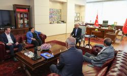 CHP Genel Başkanı Kılıçdaroğlu, KESK heyetini kabul etti