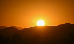 Dünyanın en sıcak yerlerinden ABD'deki Death Valley'de sıcaklık 46 derece ölçüldü
