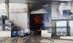 Denizli'de geri dönüşüm depolama tesisinde çıkan yangın kontrol altına alındı