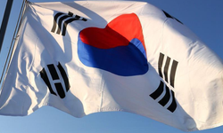 Güney Kore'de tıp fakültesi kontenjanlarının artırılmasına karşı olan binlerce stajyer doktor istifa etti