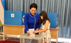 Özbekistan'da cumhurbaşkanı erken seçimi için oy kullanma işlemi başladı