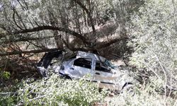 Adana'da trafik kazasında hayatını kaybeden 3 kişinin cenazesi toprağa verildi