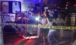 Adana'da yangın çıkan apartmandaki 20 kişi dumandan etkilendi